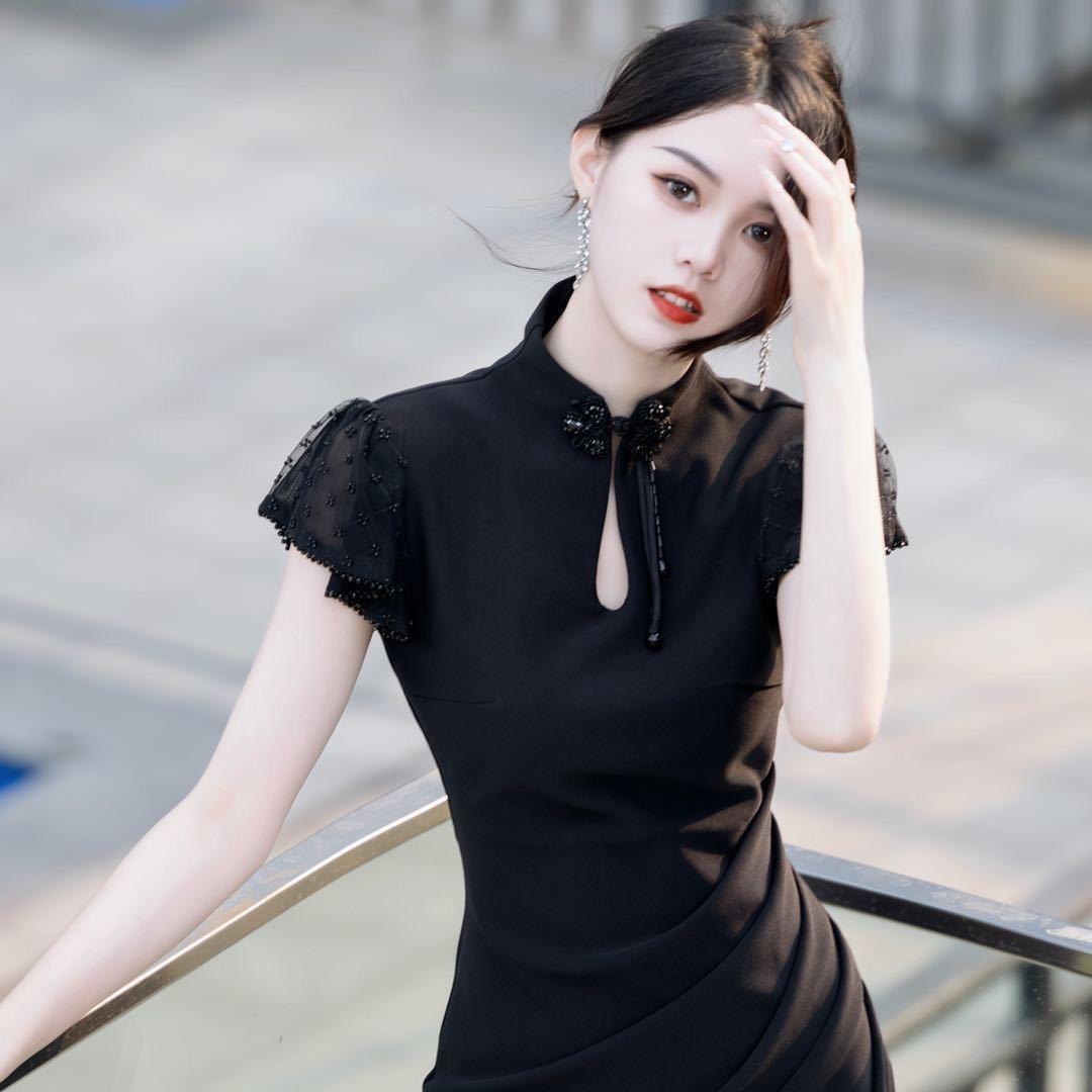 李七七
