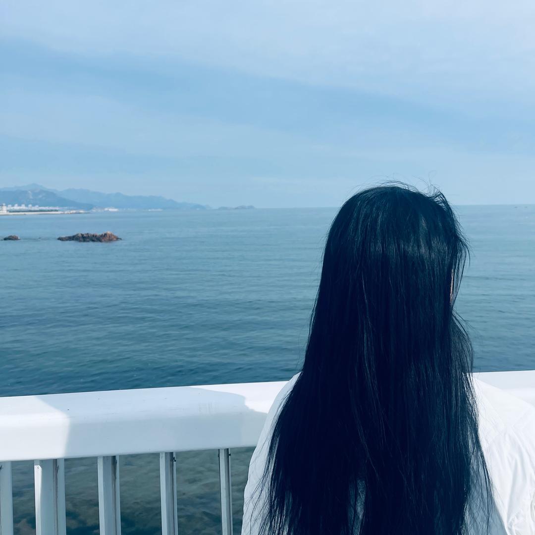 @譿