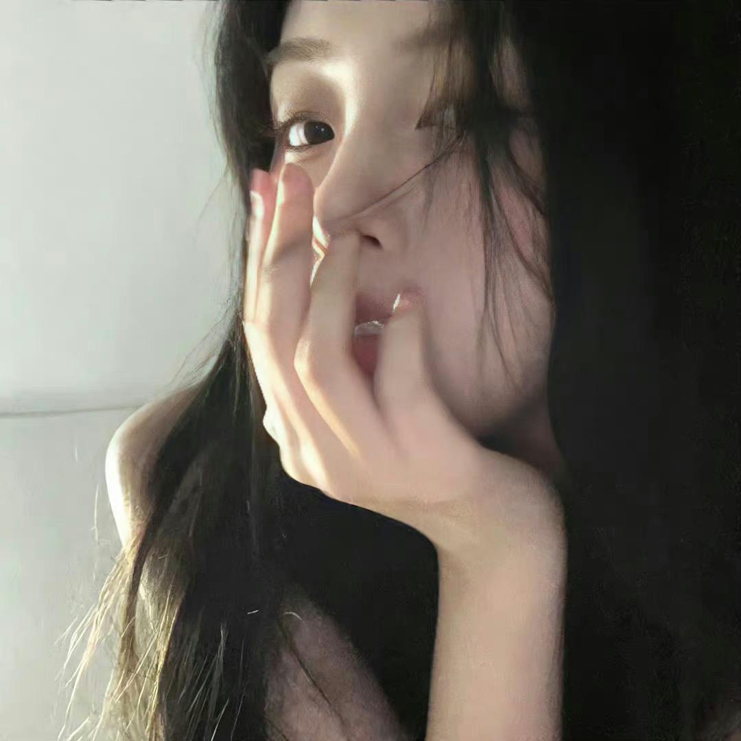 小美雯雯次蓝莓