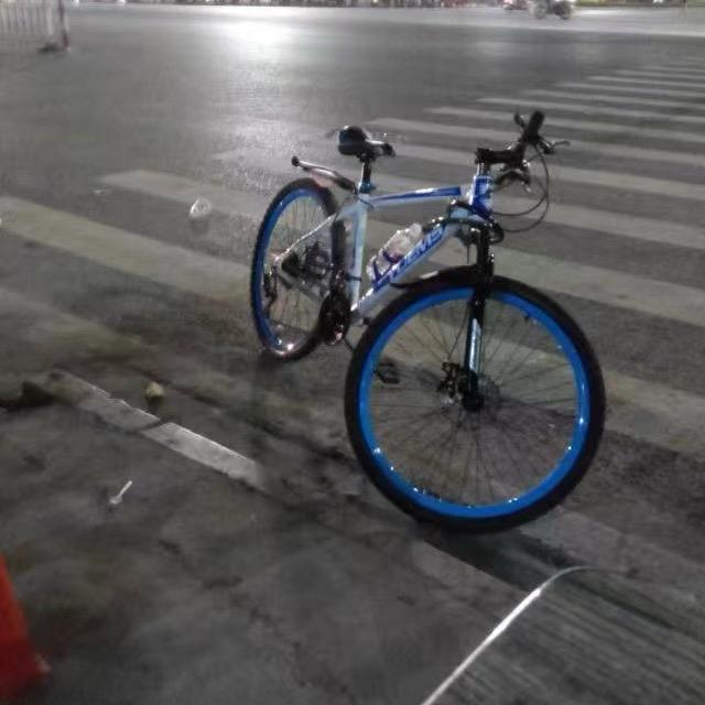 悄悄的