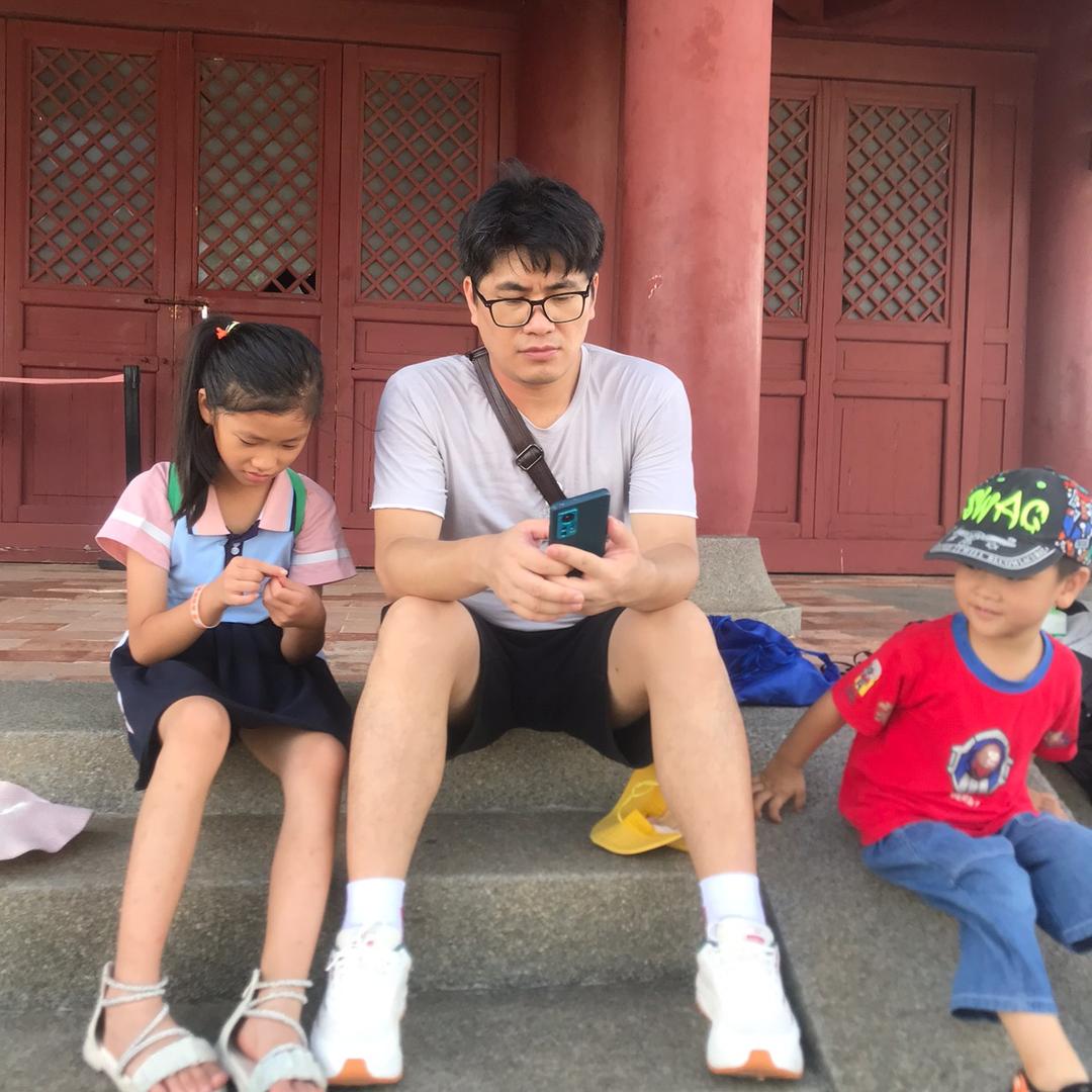 书虫奶爸忙三农