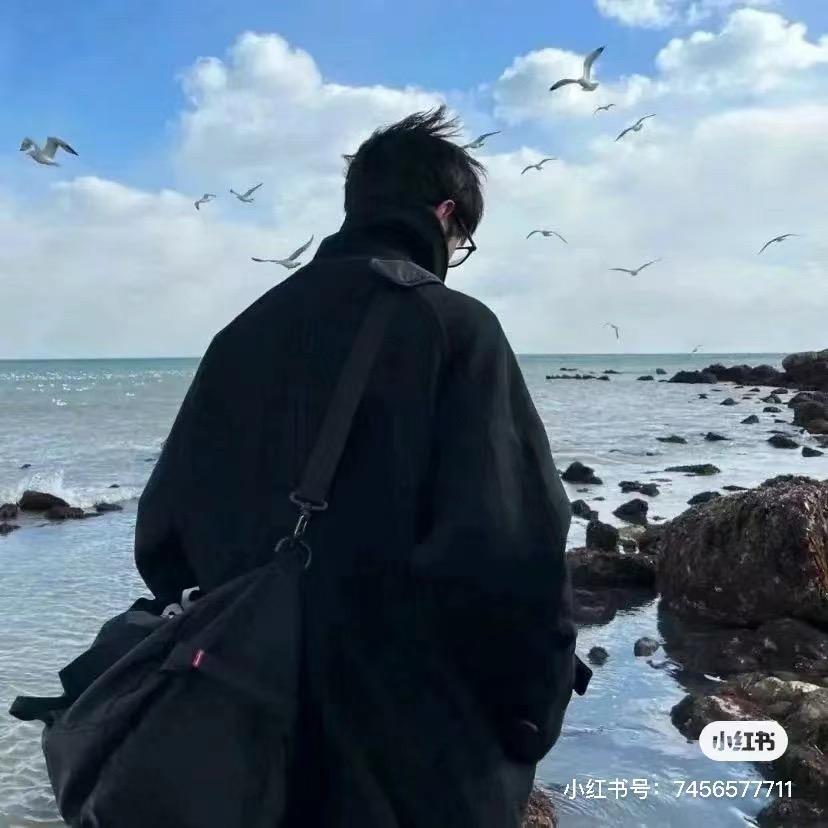 男配角。