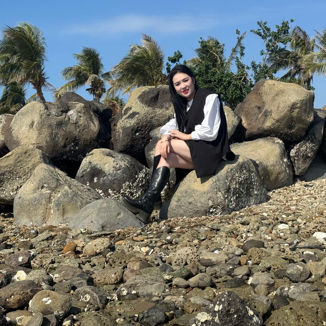 光伏人    小玉丶