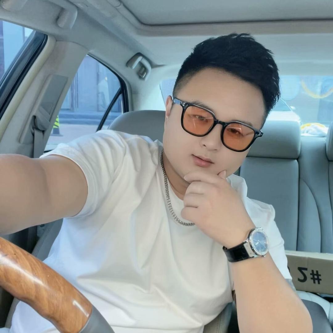 简约假发定制精选店