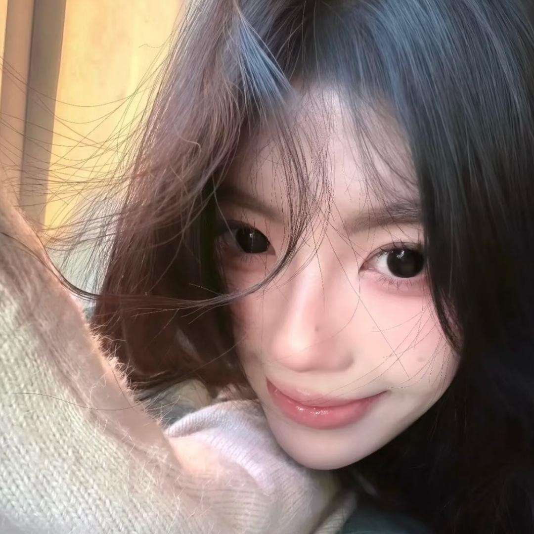 美女又ᵉᵐᵒ啦