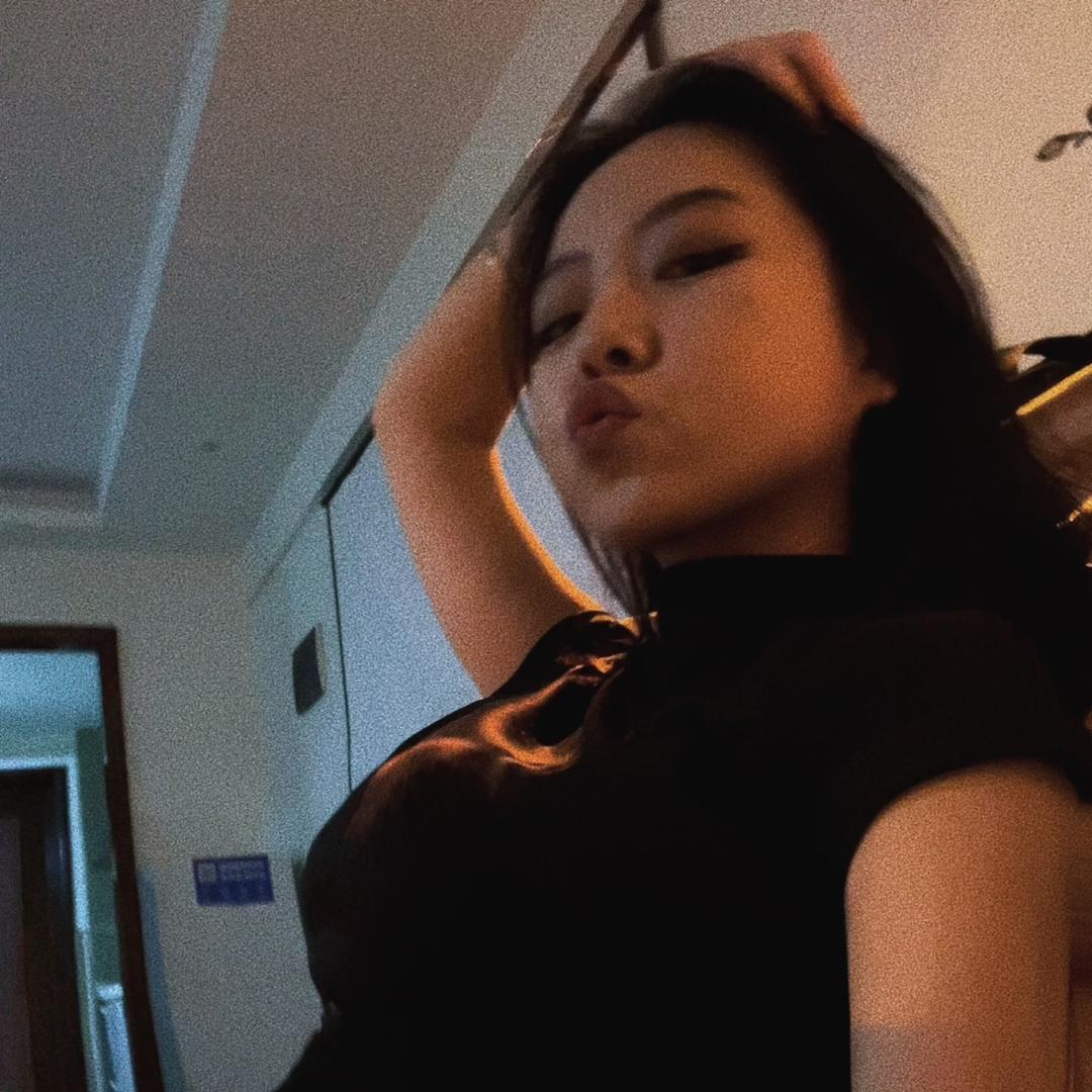 冷酷小美-
