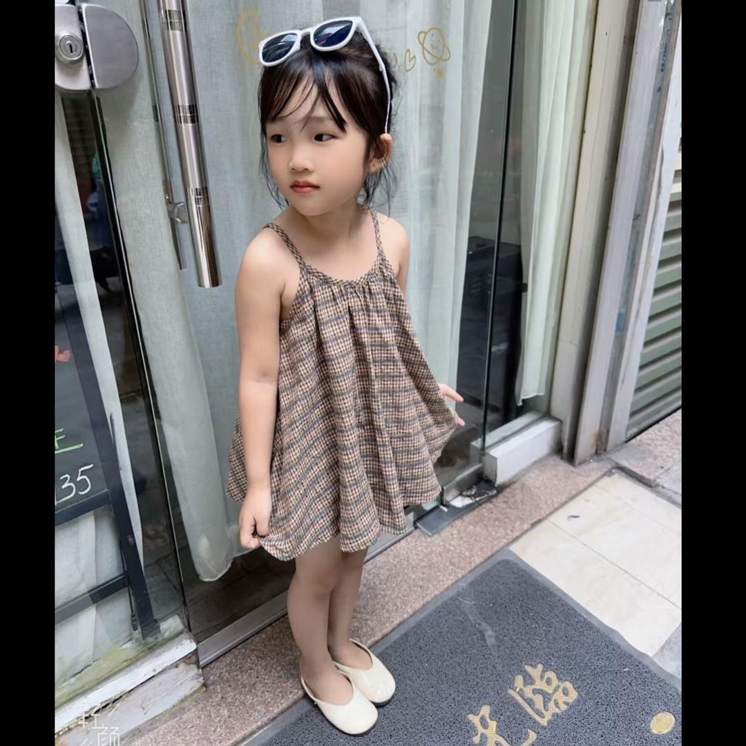 LIN。