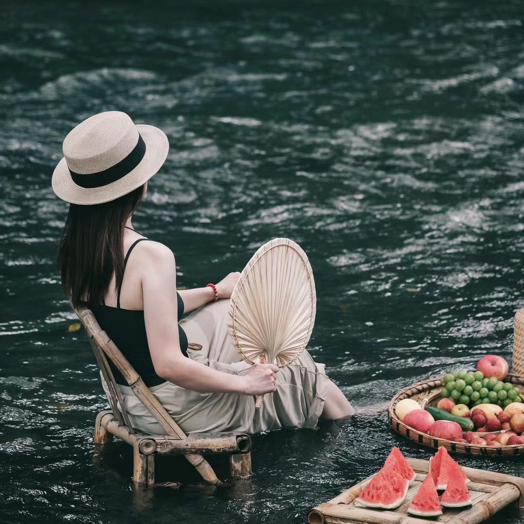 รองเท้าตัวตลก