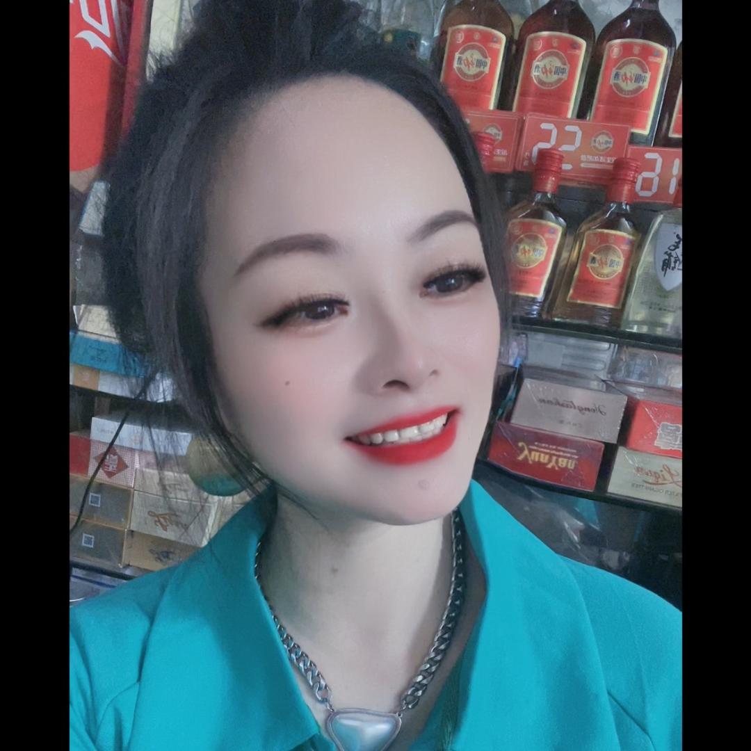 午夜的玫瑰🌹🌹🌹