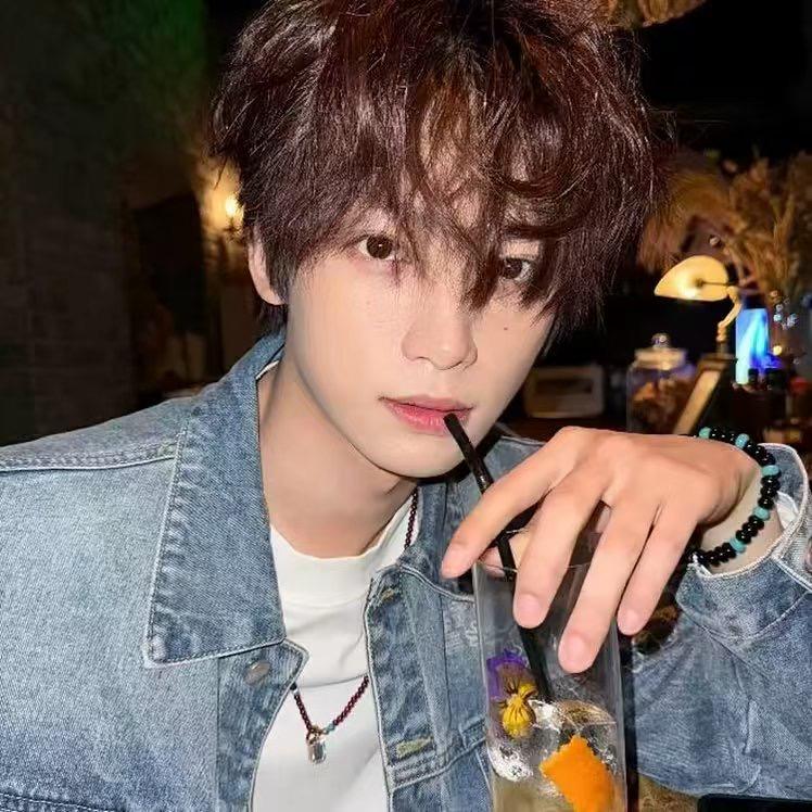 发型设计师-艾尼