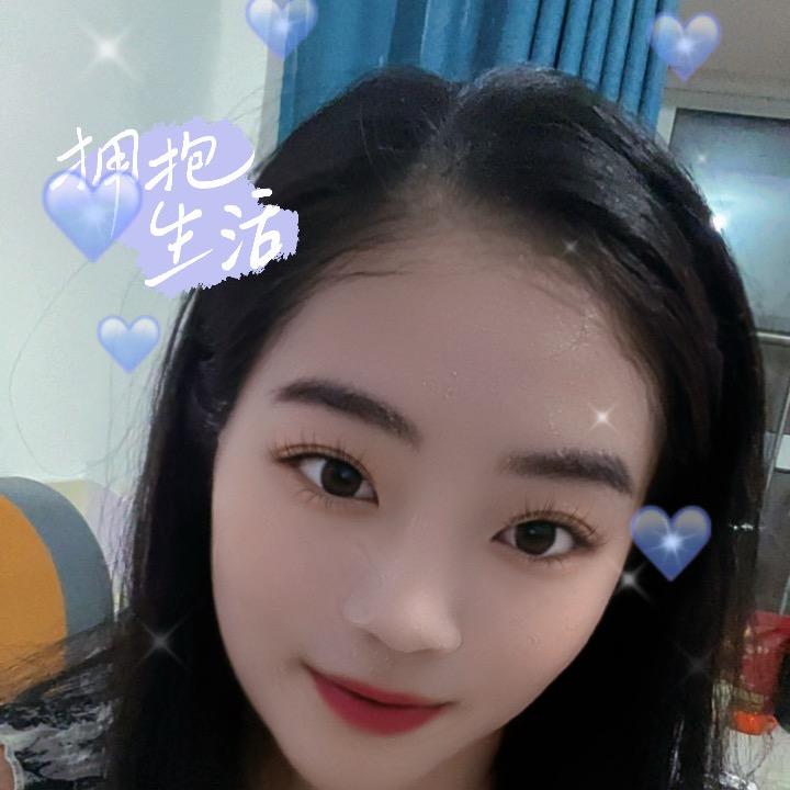 星坠蝶羽