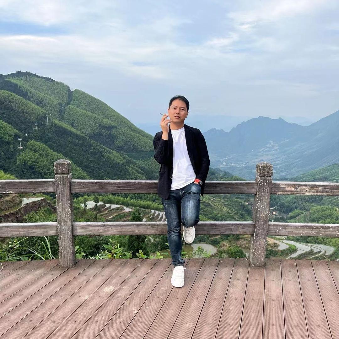 小磊哥（记录生活）