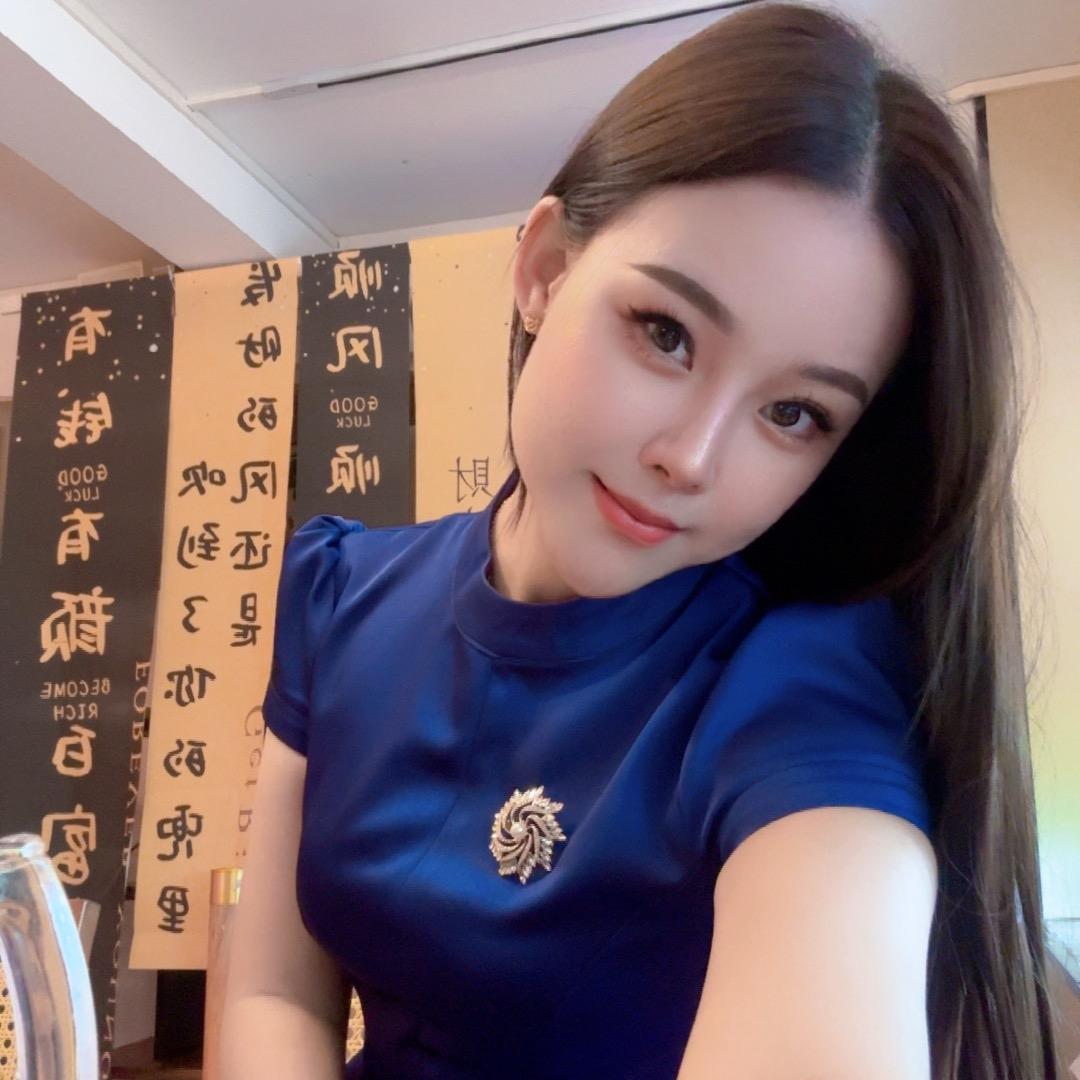 @_英👯‍♀️