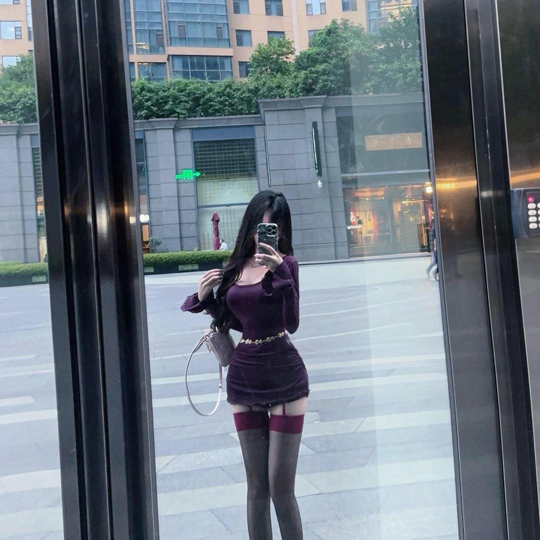 莹莹🍑