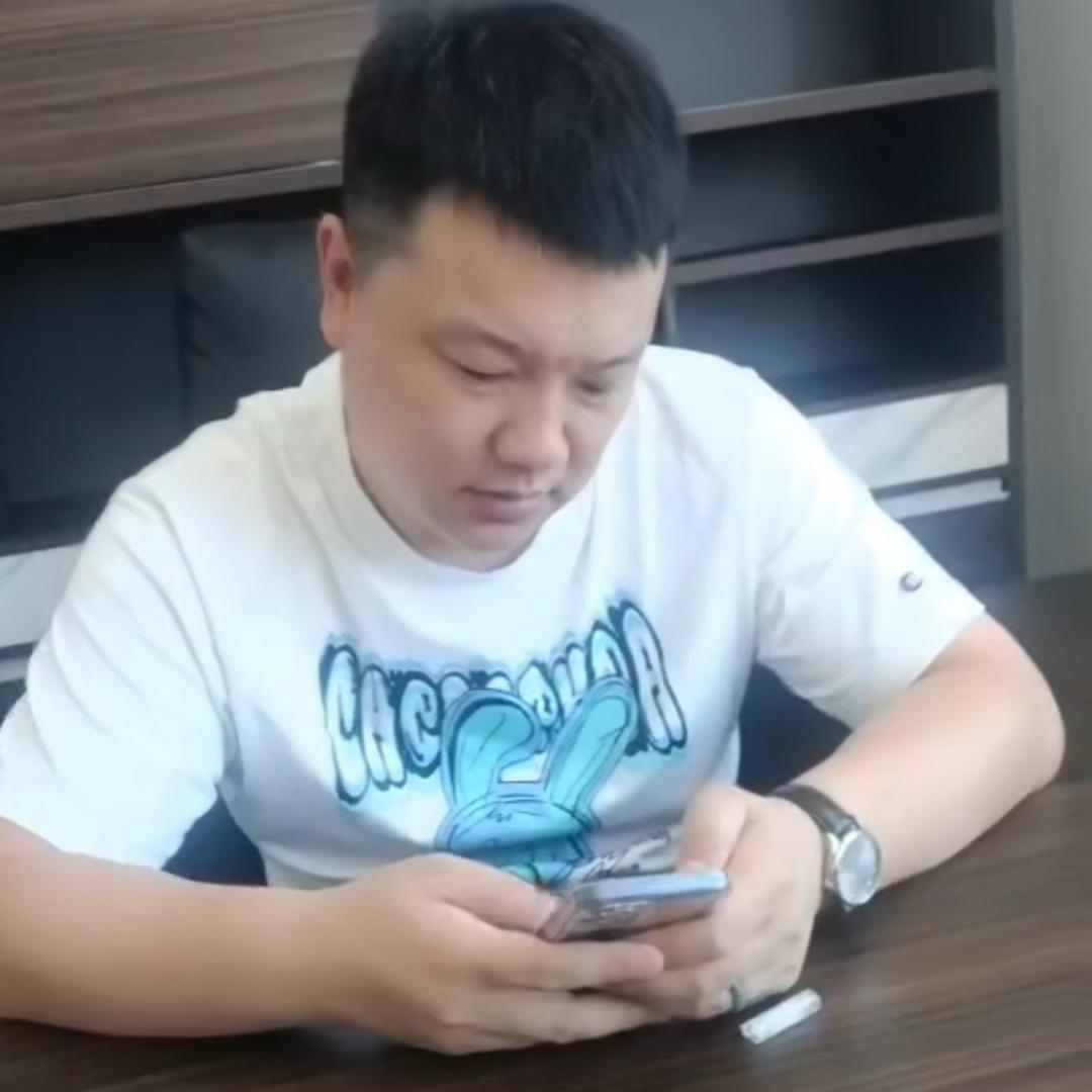 泗洪●‿●歇大锅