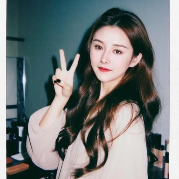 莹莹美甲美睫店