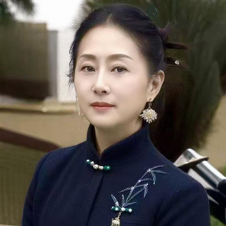 嘉嘉优读
