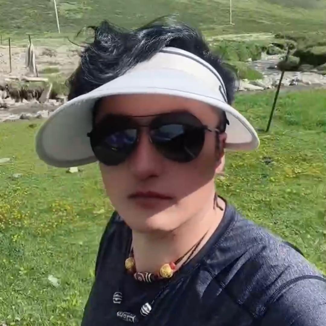 康-尕嘎   🌻🌻🌻