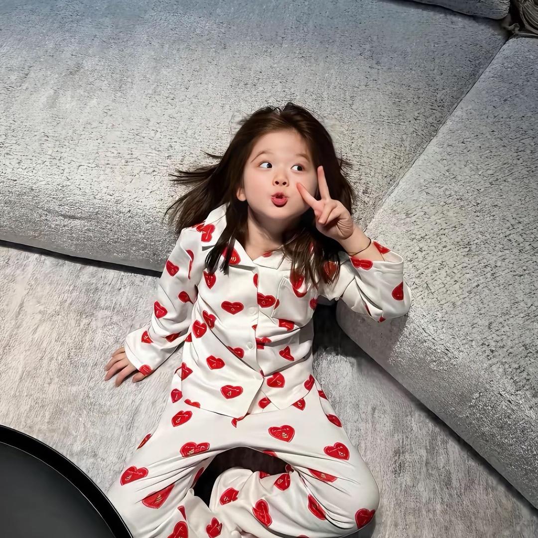 ￴ ￴ ￴ ￴ ￴ ￴