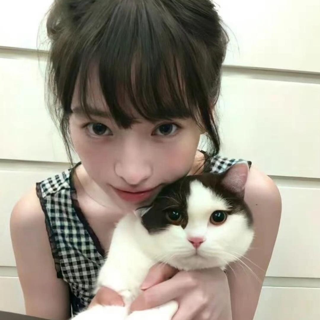 萌了个骚刚