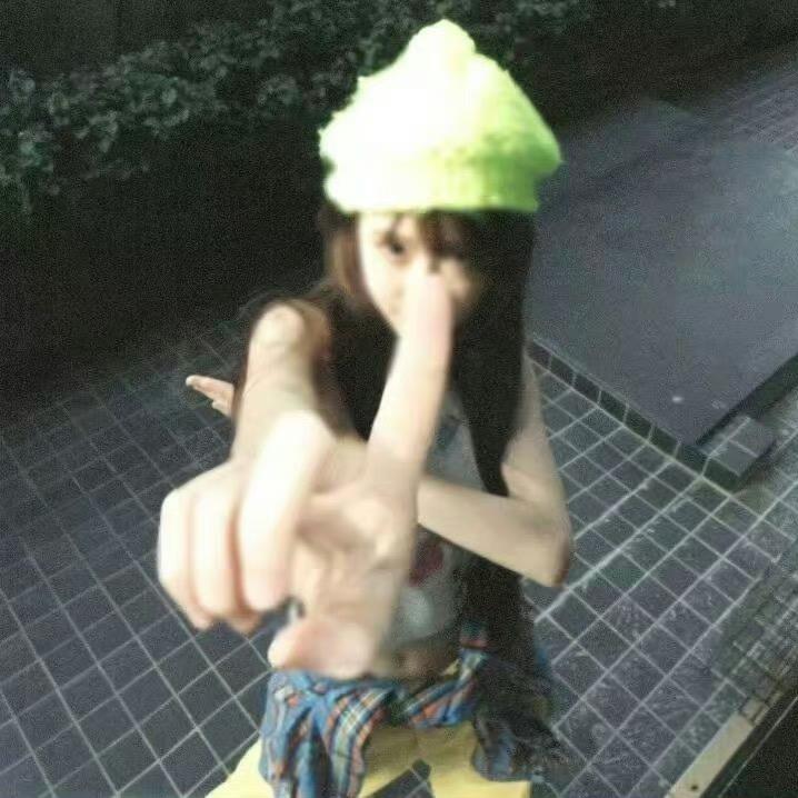 成天哈哈哈的羚羊