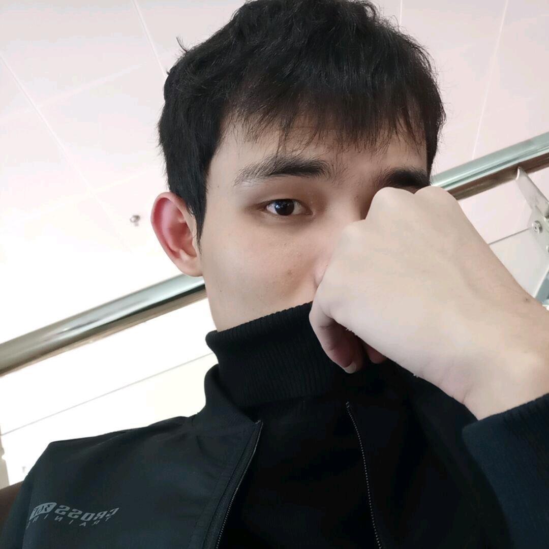 HeIIo王先森❤️