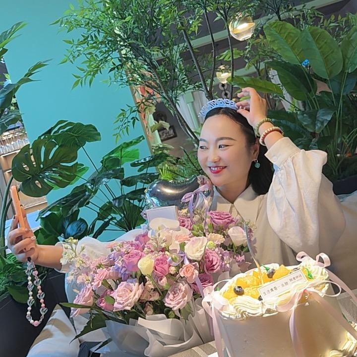 枣阳心瑜伽唐唐