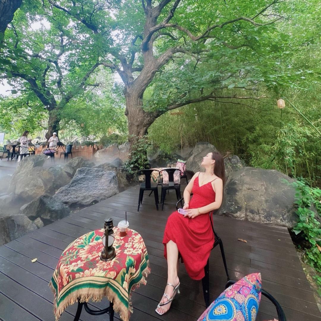 姚小姐女装店