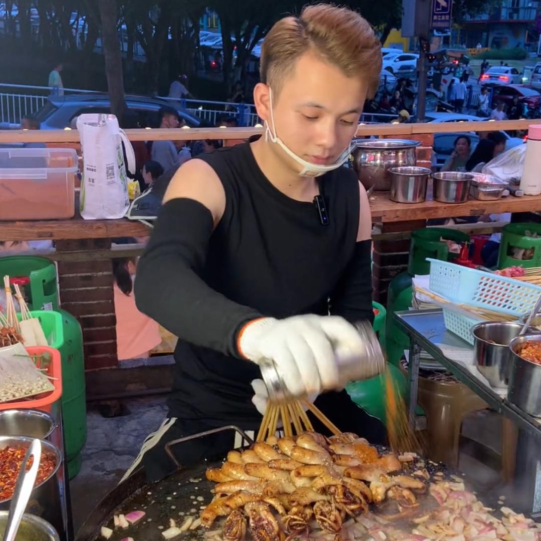小覃地摊烈火牛肉