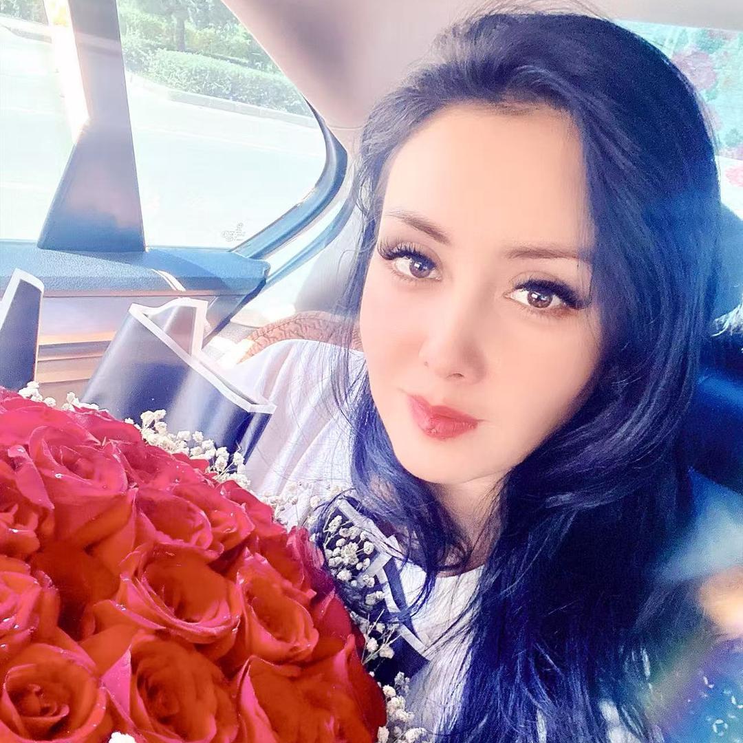 R😘