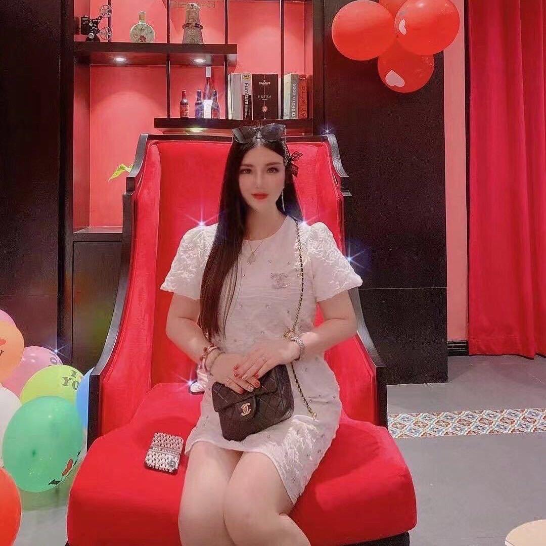 一花独秀🌸 ¹⁴¹³¹⁹