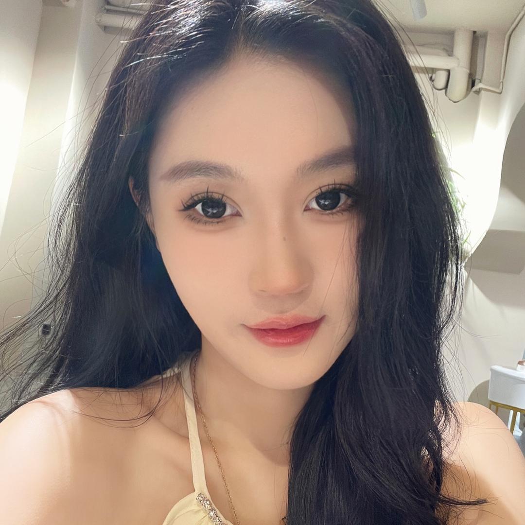 牛亦菲
