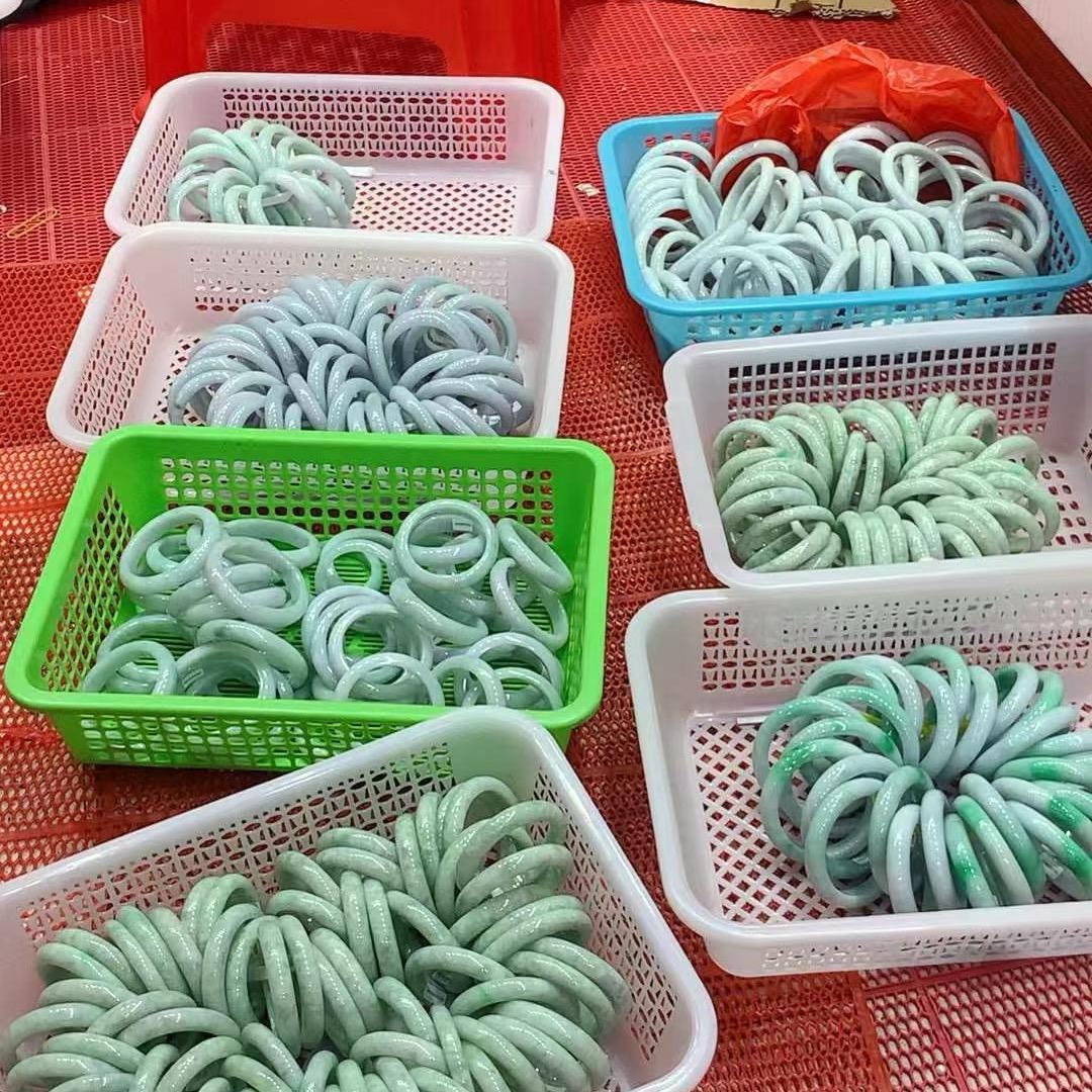 高品质缅甸a b 料翡翠（过紫灯）批发