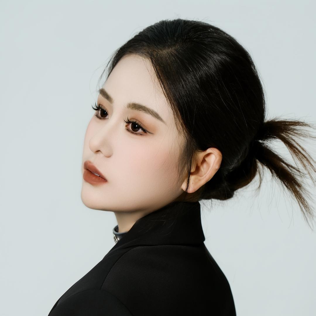 小琳琳 （身不由己）