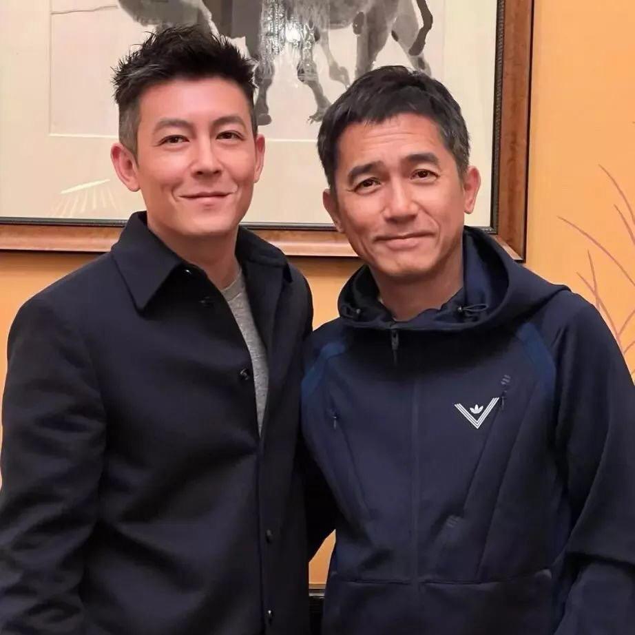 狂扇四哥那边好嘴