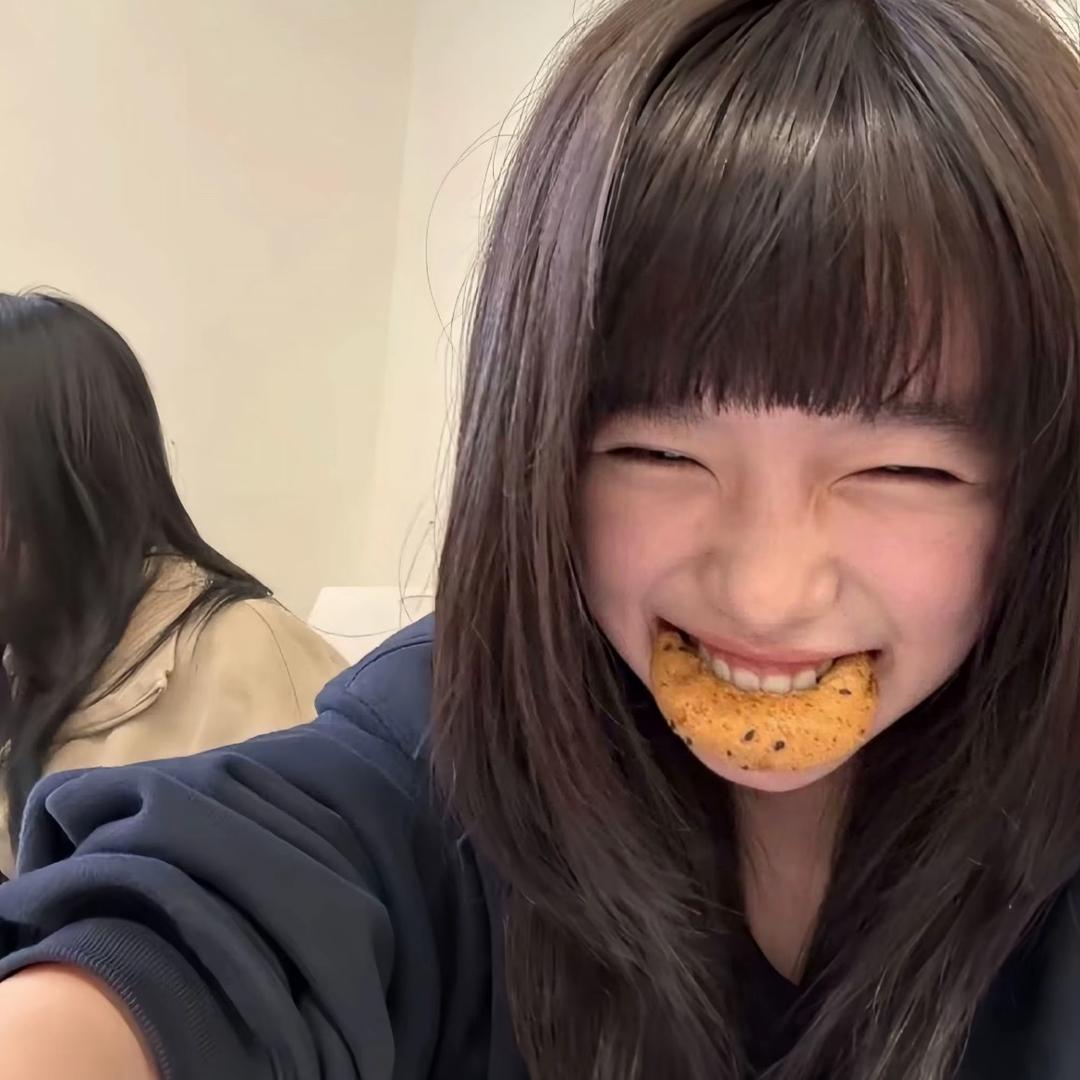 你看起来像笨蛋