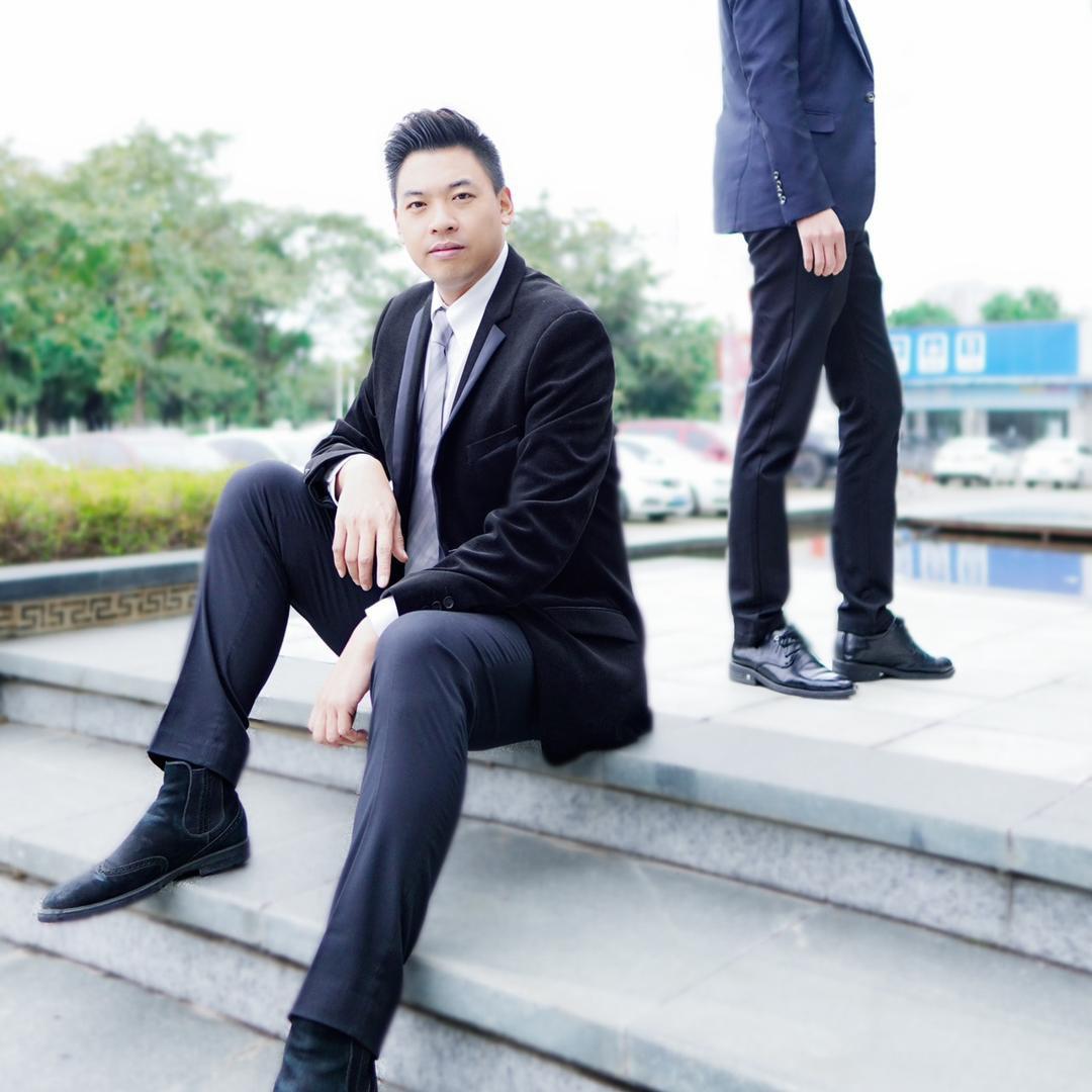 月亮红小队@抖音