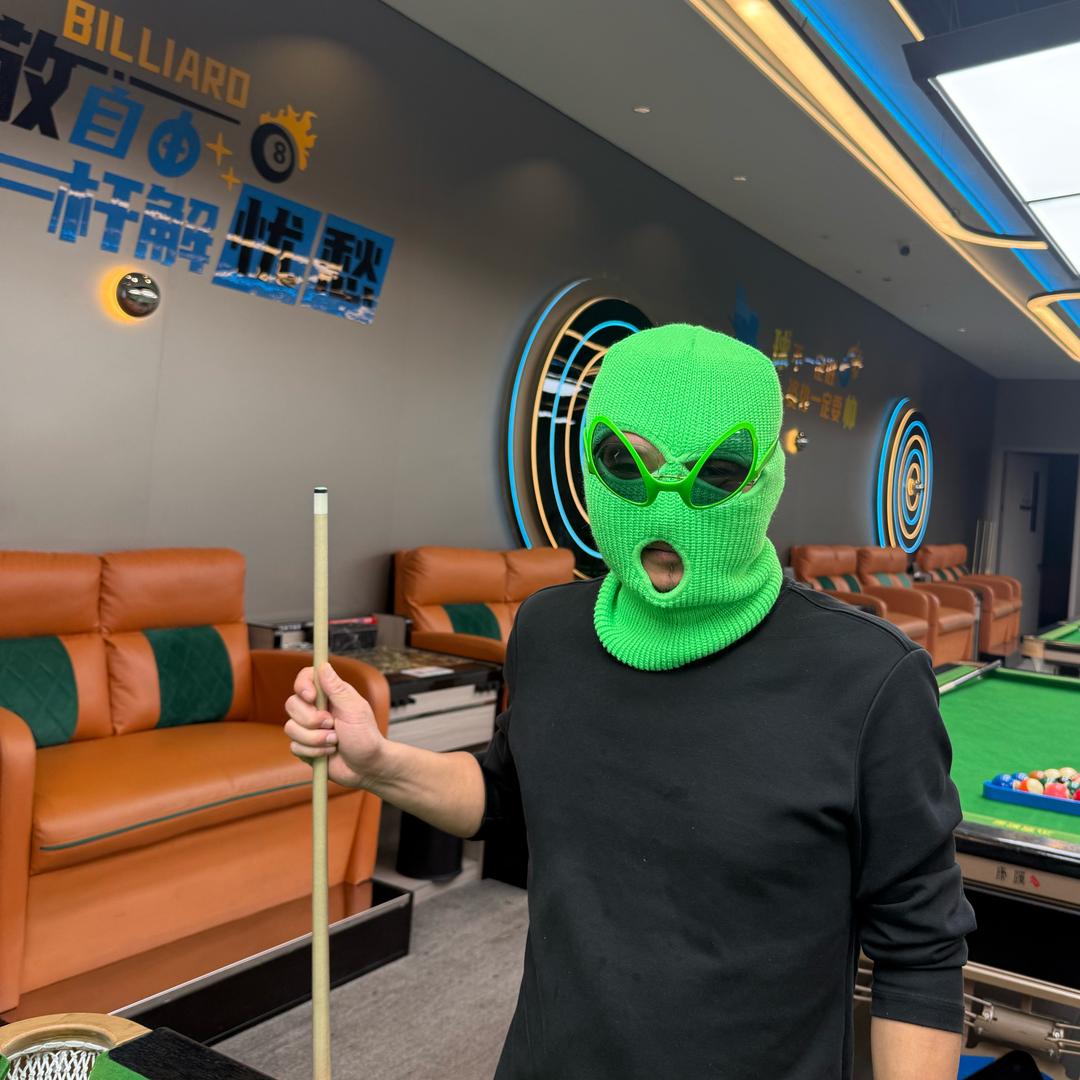 蒙面菜鸟台球求生计