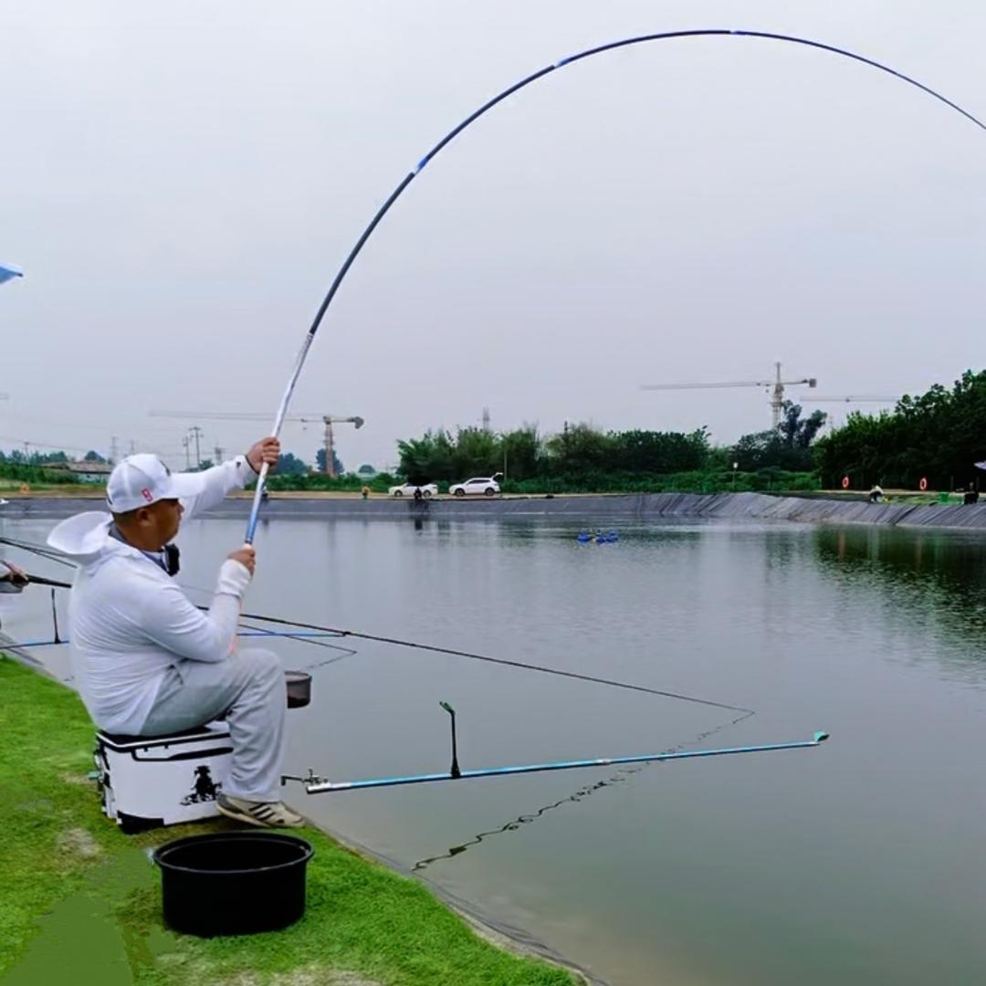 雷老表-职业喂鱼手🎣
