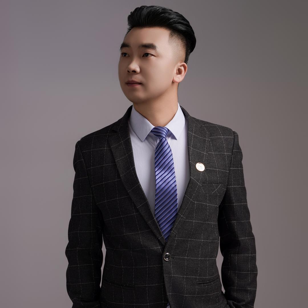 丿风尘丨灬男孓