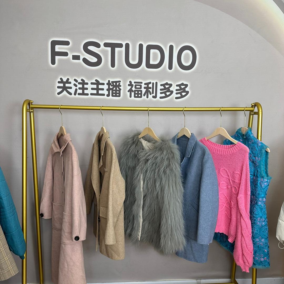 Y艳丽时尚女装L