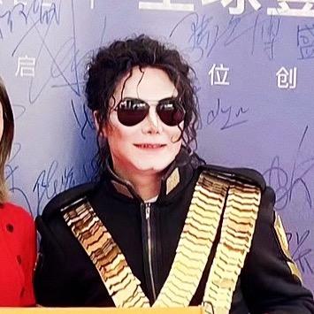 迈克·辉辉🎩（杰克逊有点胖）