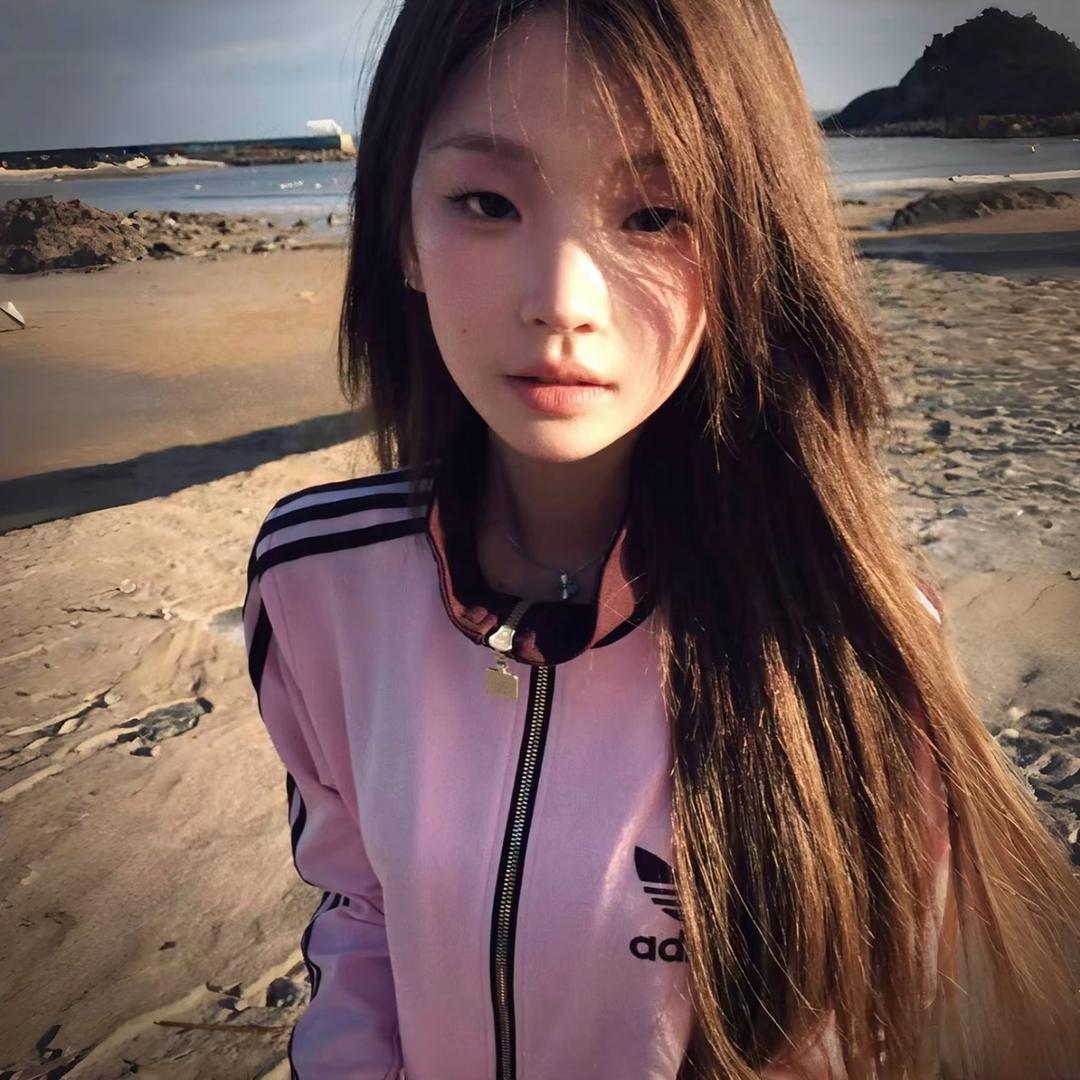 小小七
