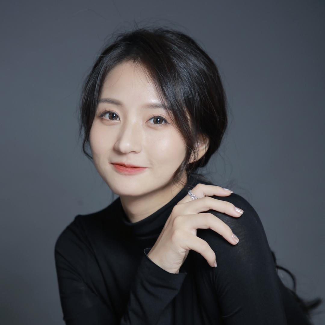 寿涵琪HanQi