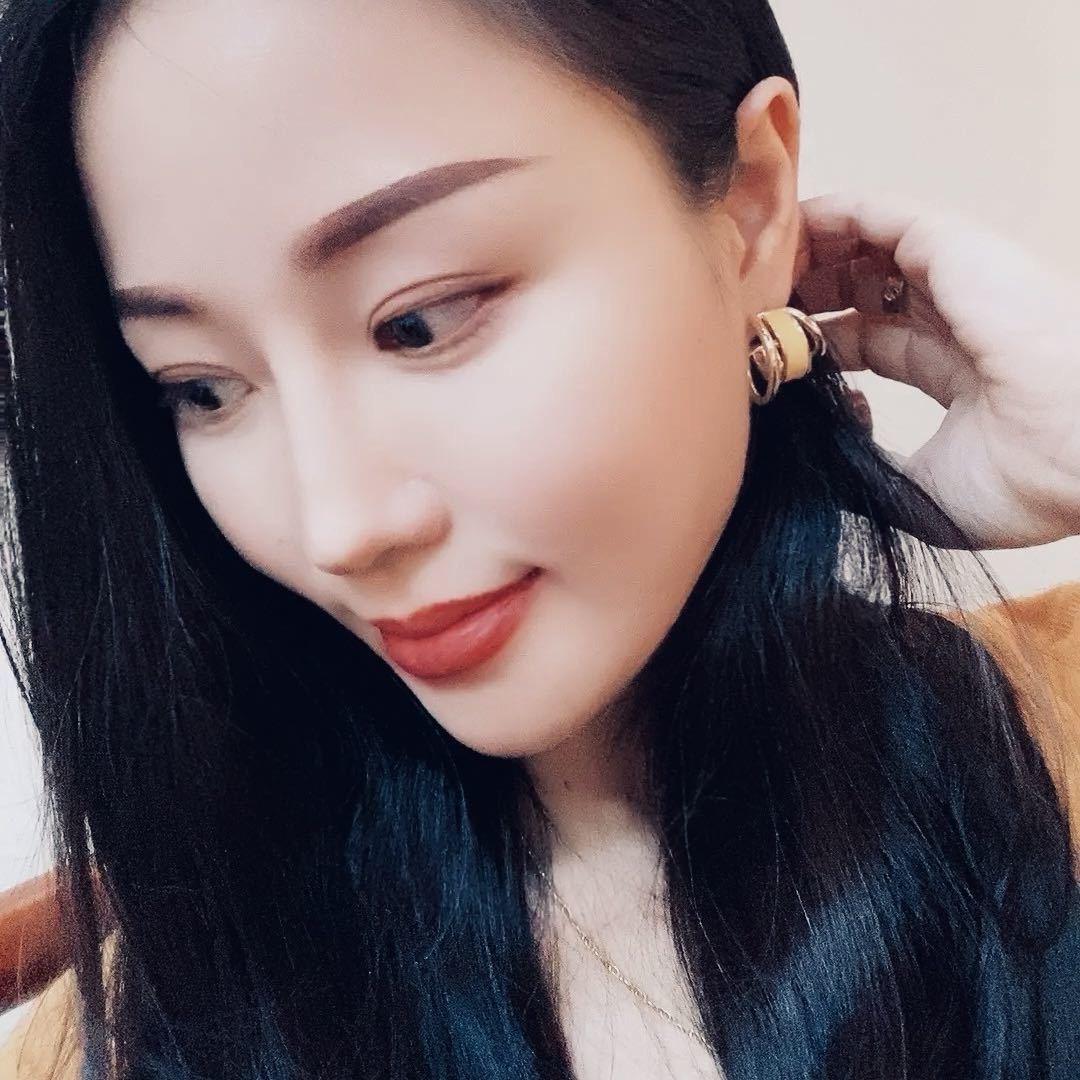 爱喝茶的小小