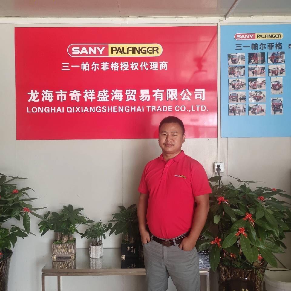 昊天随车吊、三一、韶起随车吊，等二手随吊