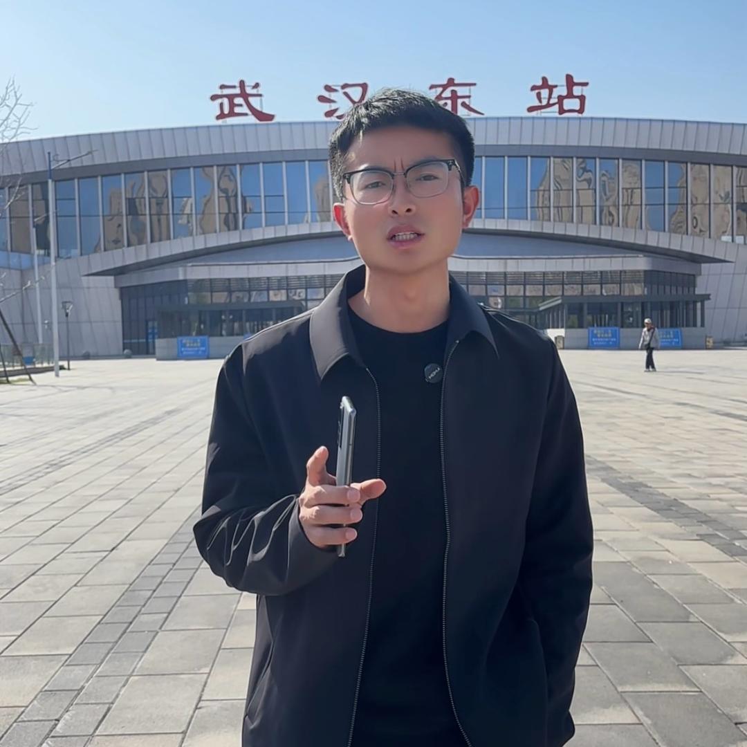 李飞探厂（武汉工厂）