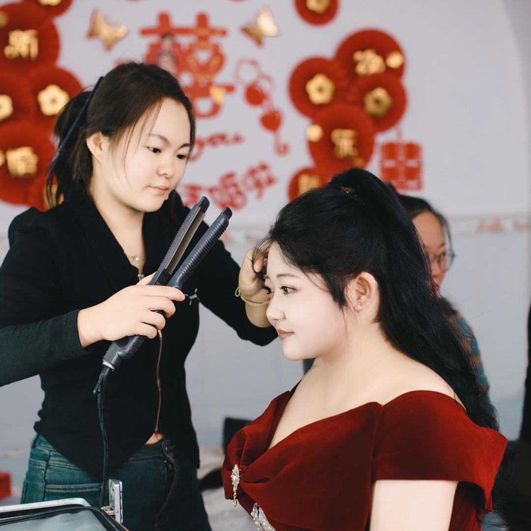 吴起十二婚纱馆（招学员）