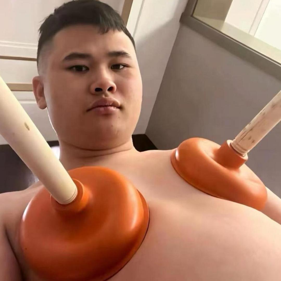 忧郁的boy