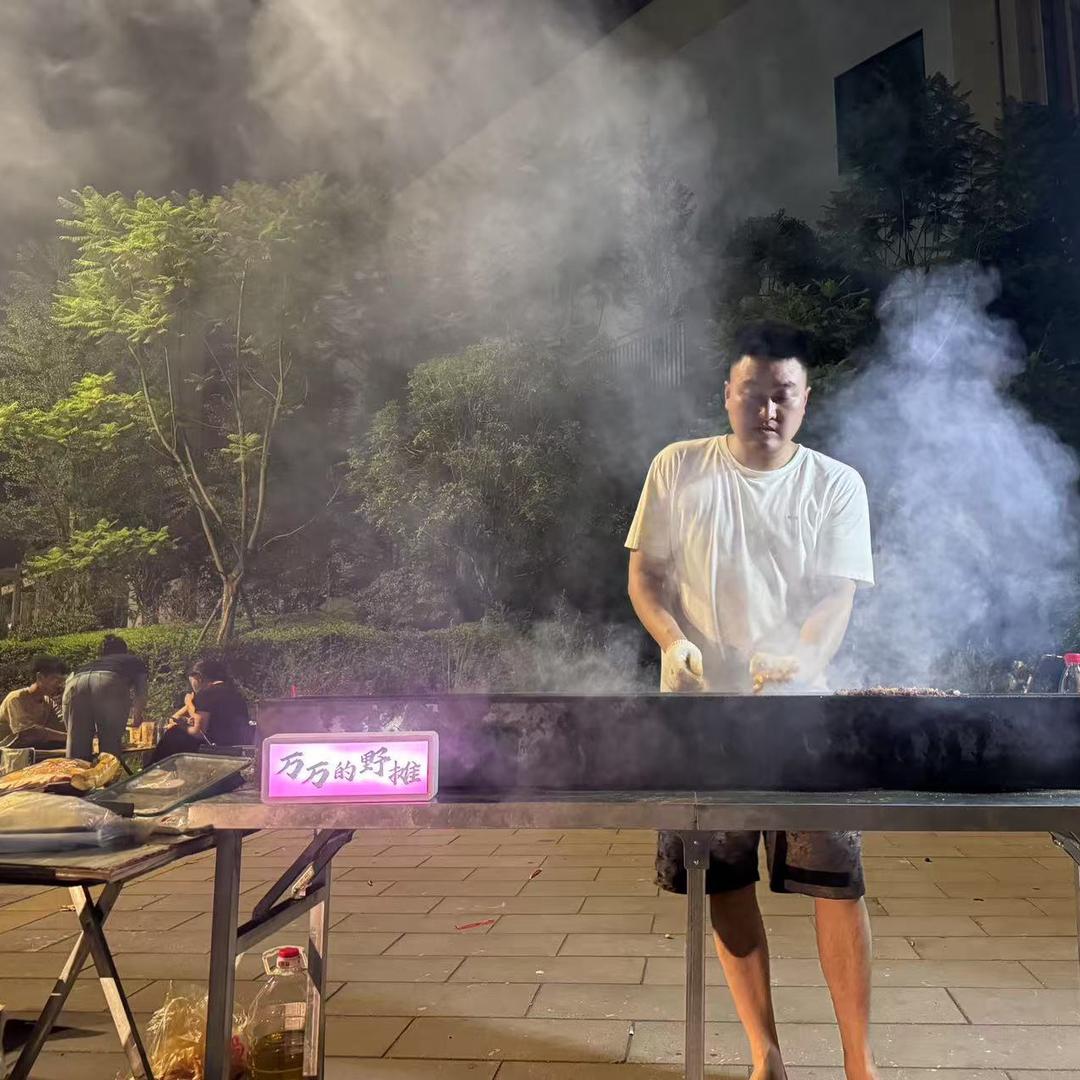 万万_的野摊🍖(休息中)